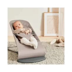 Baby Bjorn Bouncer Bliss Geweven Klassiek Quilt Zandgrijs><noscript><img width=
