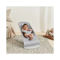 Baby Björn® Bouncer Bliss Cotton Kroonblad Quilt Zandgrijs><noscript><img width=