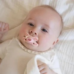 Difrax Natural Fopspeen - Newborn - Soft Pink Hearts><noscript><img width=