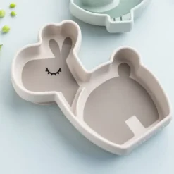 Done By Deer Silicone Stick&Stay Snack Bord Lalee Sand><noscript><img width=