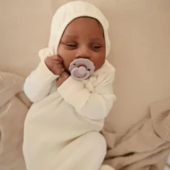 Frigg Fopspeen Daisy Lila/Fuchsia T1 0-6 mnd (2 stuks)><noscript><img width=