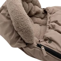 Jollein Voetenzak Buggy/Kinderwagen Embossed – Milky Coffee><noscript><img width=