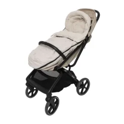 Jollein Voetenzak Buggy/Kinderwagen Embossed – Milky Coffee><noscript><img width=