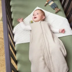 Meyco Baby Ledikanthoeslaken Uni Olive Green 60 x 120 cm><noscript><img width=