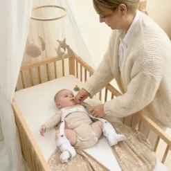 Meyco Baby Slaapzak Heupdysplasie Branches Sand 70 cm><noscript><img width=