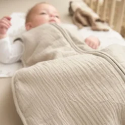 Meyco Baby Slaapzak Hydrofiel Gevoerd Uni Pre-Washed Sand 60 cm><noscript><img width=