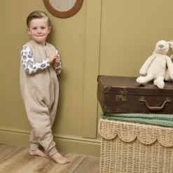 Meyco Baby Slaapzak Jumper Winter Hydrofiel Uni Pre-Washed Sand 104 cm><noscript><img width=