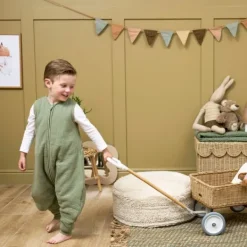 Meyco Baby Slaapzak Jumper Winter Hydrofiel Uni Pre-Washed Olive Green 104 cm><noscript><img width=