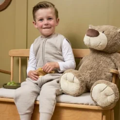 Meyco Baby Slaapzak Jumper Winter Hydrofiel Uni Pre-Washed Greige 104 cm><noscript><img width=