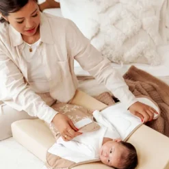 Meyco Baby SwaddleMeyco Inbakerdoek Gevoerd Branches Sand 0-3 Maanden><noscript><img width=