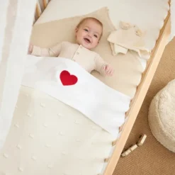 Meyco Baby Wieglaken Sweet Heart Red 75 x 100 cm><noscript><img width=