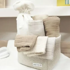 Meyco Monddoek Hydrofiel Pre-Washed Uni Offwhite/Soft Sand/Taupe 30 x 30 cm 3-Pack> Monddoekjes / Spuugdoekjes