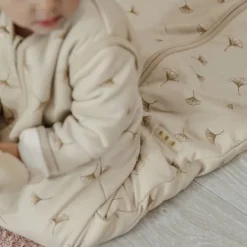 Meyco Slaapzak 4-Seizoenen Deluxe - One Size - Jersey - Ginkgo - Soft Sand><noscript><img width=