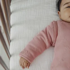 Meyco Studio Slaapzak Gevoerd - Bow Rose - 110 cm><noscript><img width=