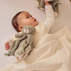 Noukie's F&O Knuffeldoekje Beer><noscript><img width=