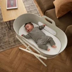 Snuz SnüzBaskit Moses Basket + Stand Set - Light Grey/Natural><noscript><img width=