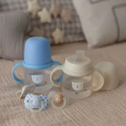 Suavinex Wild & Free Beker Met Handvaten - 150ml - 6Mnd+ - Blauw><noscript><img width=